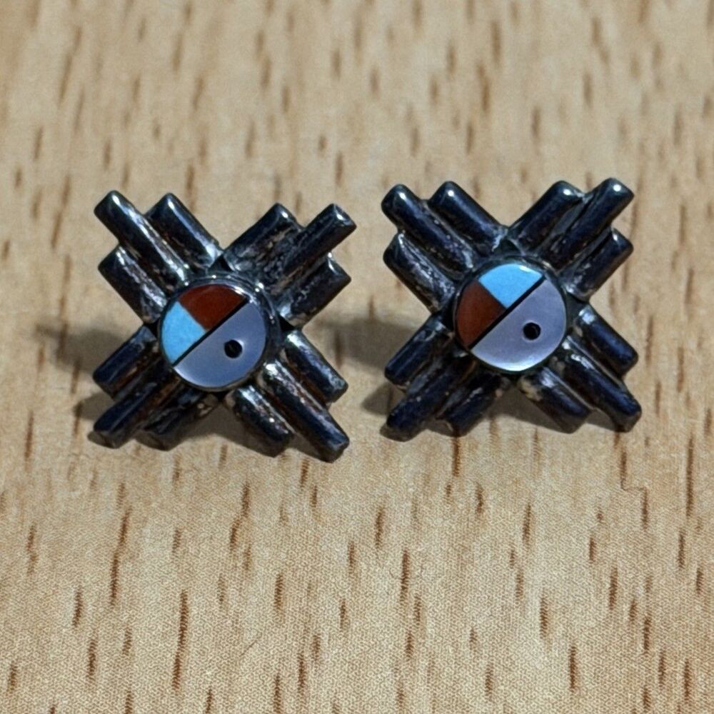 Vintage Native Zia Sunface Sterling Silver Small Stud Earrings